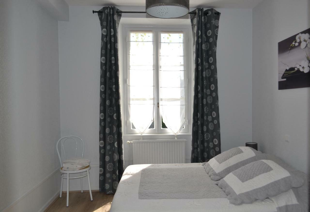 Le Domaine Des Bois Bed and Breakfast Mauzé-Thouarsais Exteriör bild