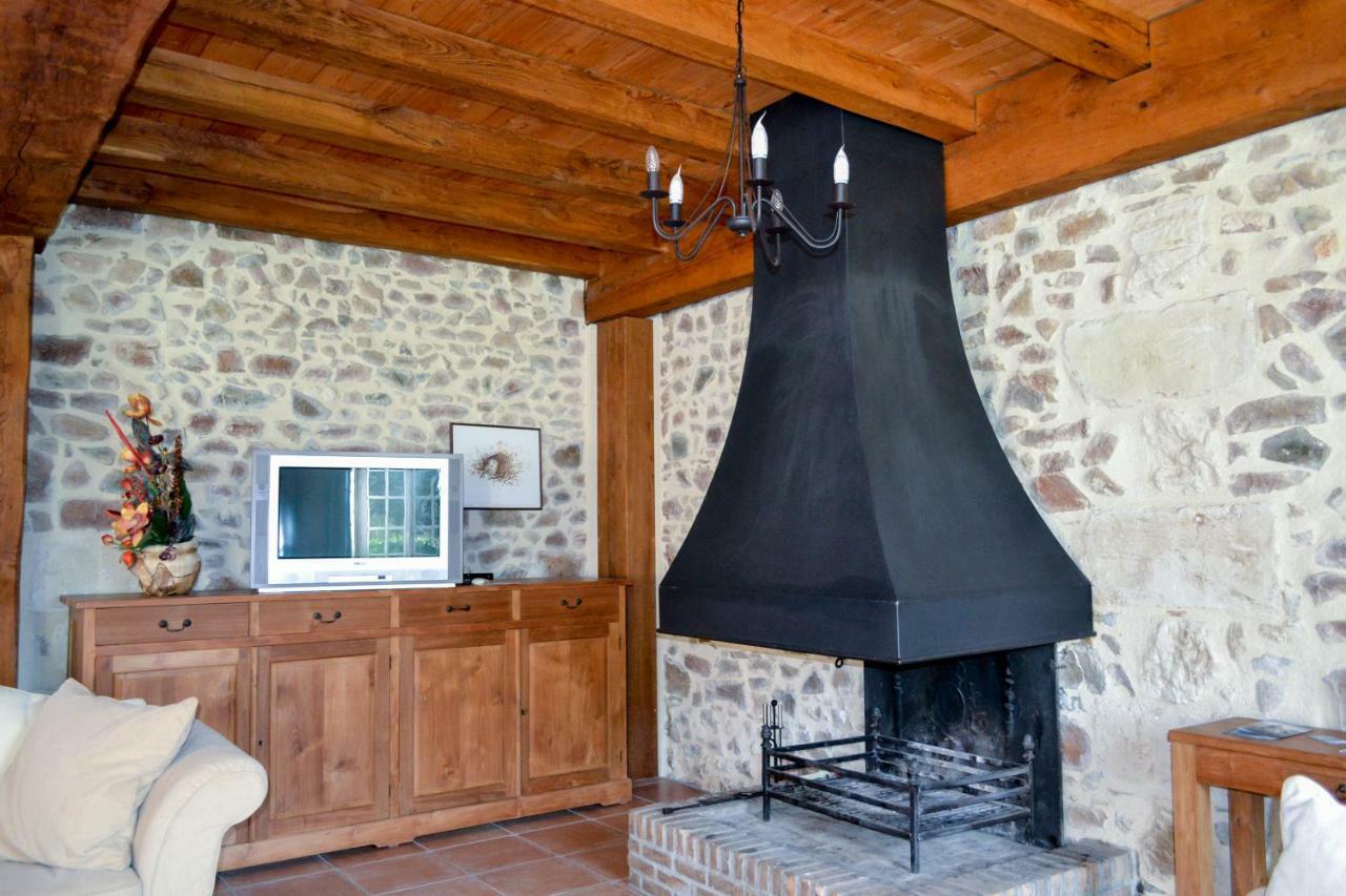 Le Domaine Des Bois Bed and Breakfast Mauzé-Thouarsais Exteriör bild