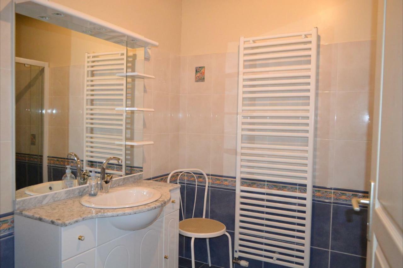 Le Domaine Des Bois Bed and Breakfast Mauzé-Thouarsais Rum bild