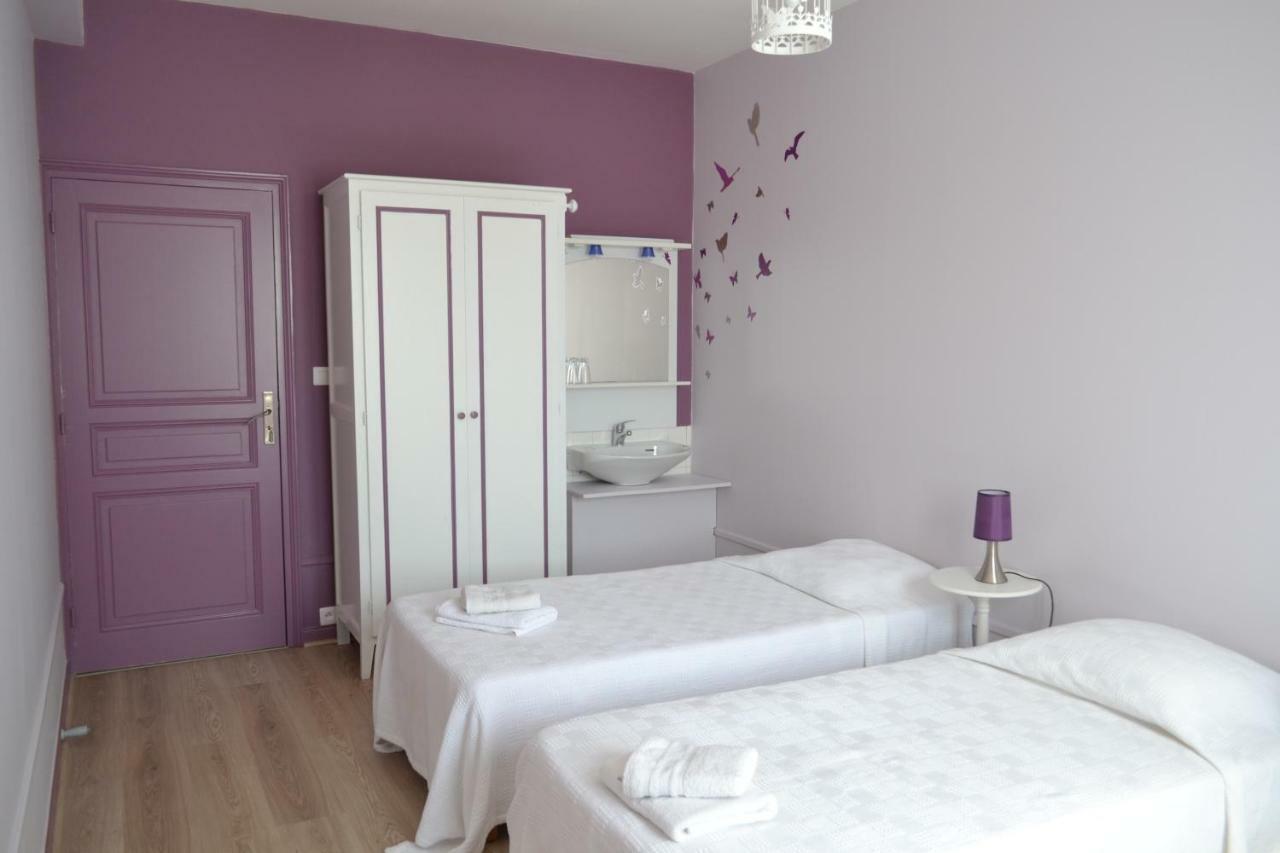 Le Domaine Des Bois Bed and Breakfast Mauzé-Thouarsais Exteriör bild